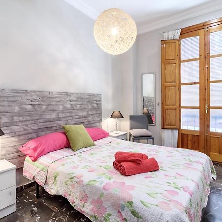Great Apartment Parking Гранада Экстерьер фото