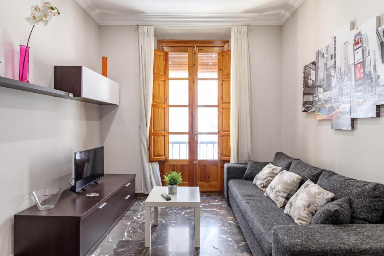 Great Apartment Parking Гранада Экстерьер фото
